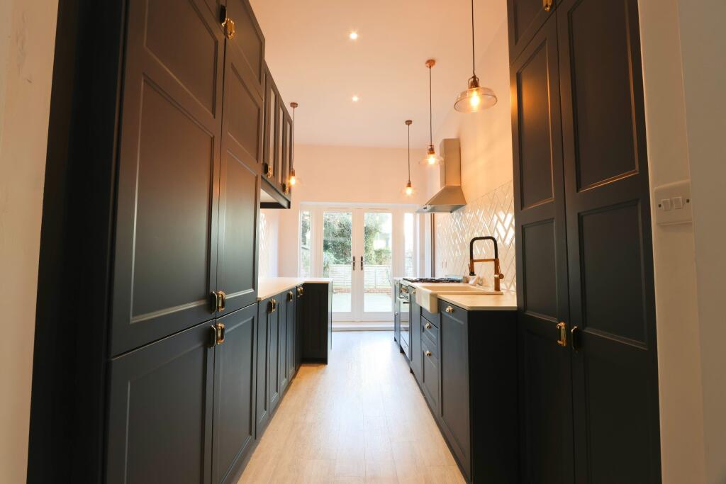 Additional image 5 of Royal York Crescent, Bristol