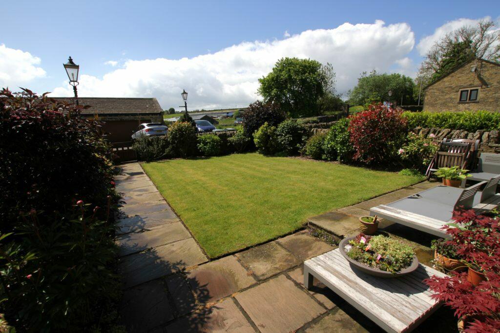 Additional image 4 of 4/5 Bedroom House for Sale -End ‘ole  9 Denholme House Farm Drive  Denholme  BD13 4AB