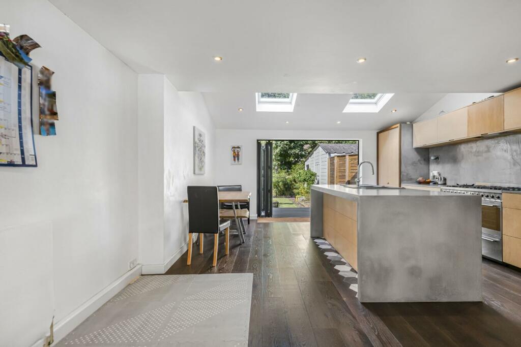 Additional image 19 of Winterbourne Close, Lewes BN7 1JY