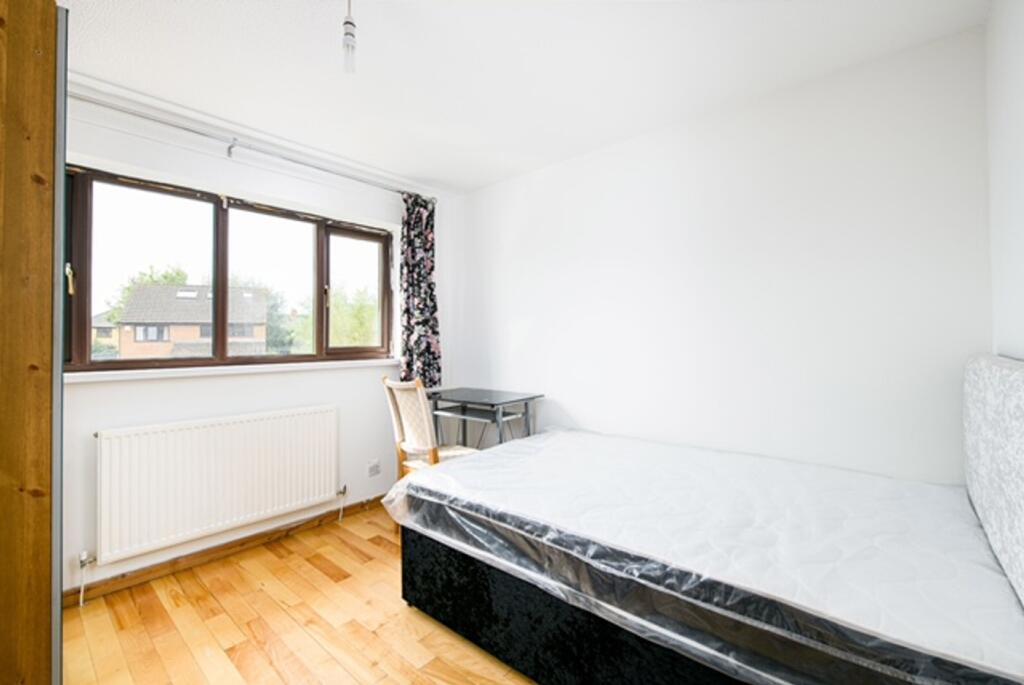 Additional image 10 of Highfields Close, Bristol