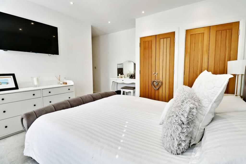 Additional image 10 of Southill Road, Chislehurst