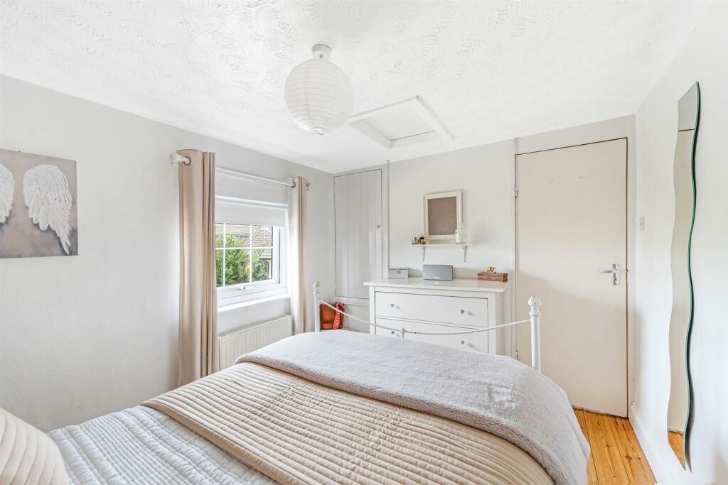 Additional image 14 of Beautiful Cottage in Kenn