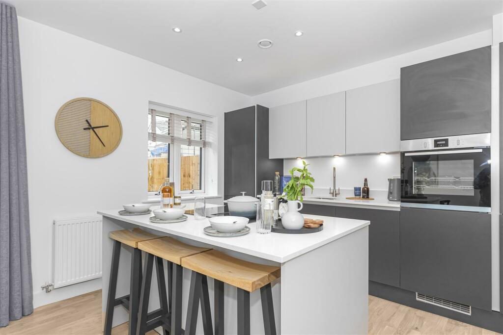 Additional image 3 of Malmains Drive, Frenchay