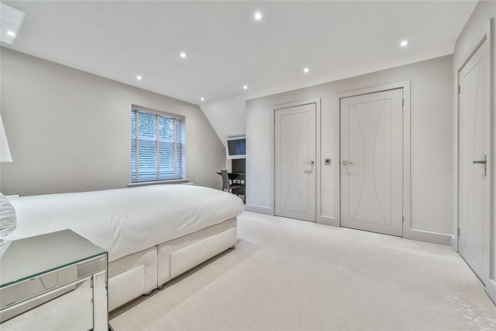 Additional image 29 of Wood Way, Farnborough Park