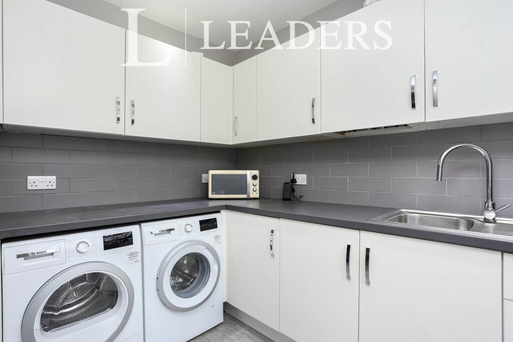 Additional image 4 of Clock House Road, Beckenham, BR3