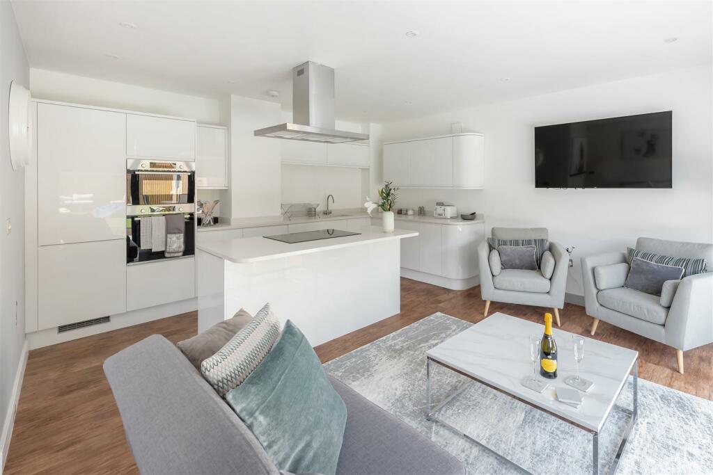 Additional image 2 of The Shallows Saltford