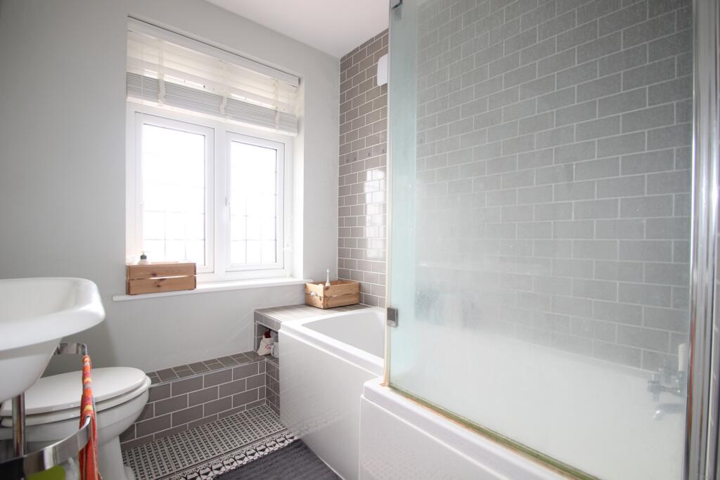 Additional image 13 of Cloonmore Avenue, Orpington, BR6