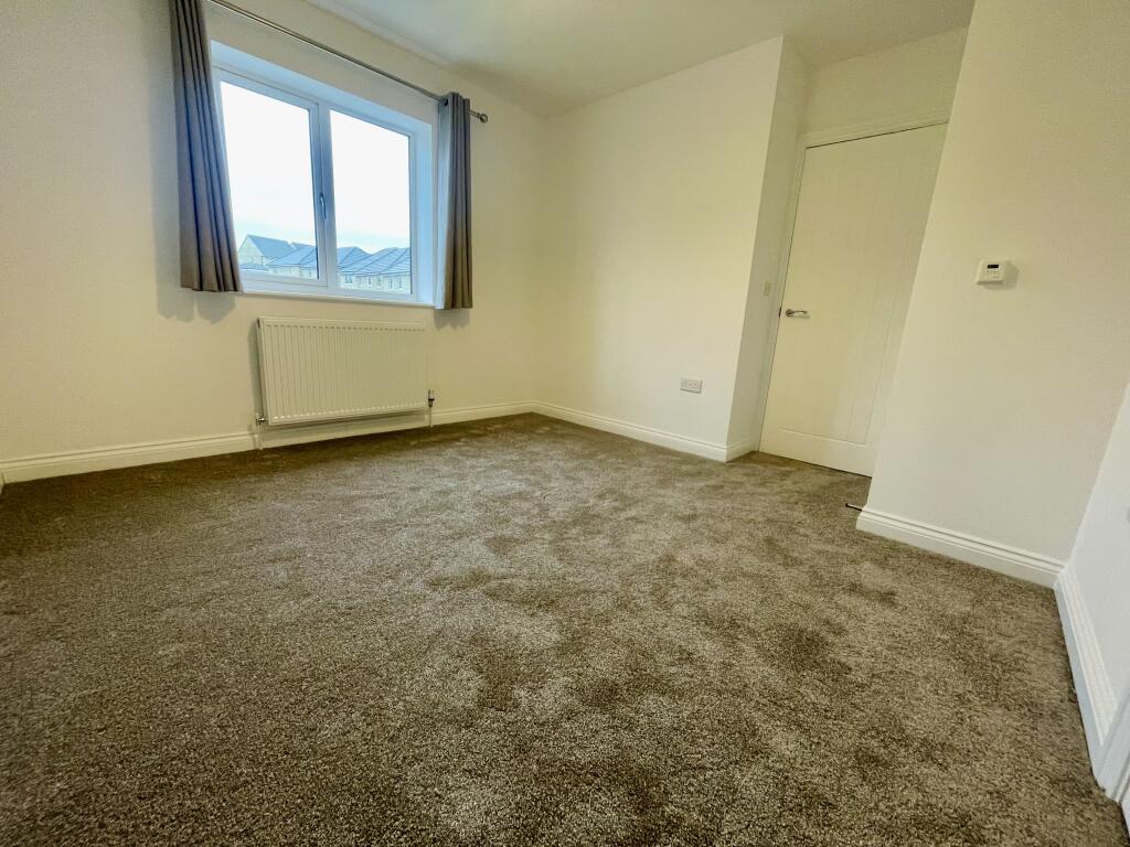 Additional image 8 of Saddle Close