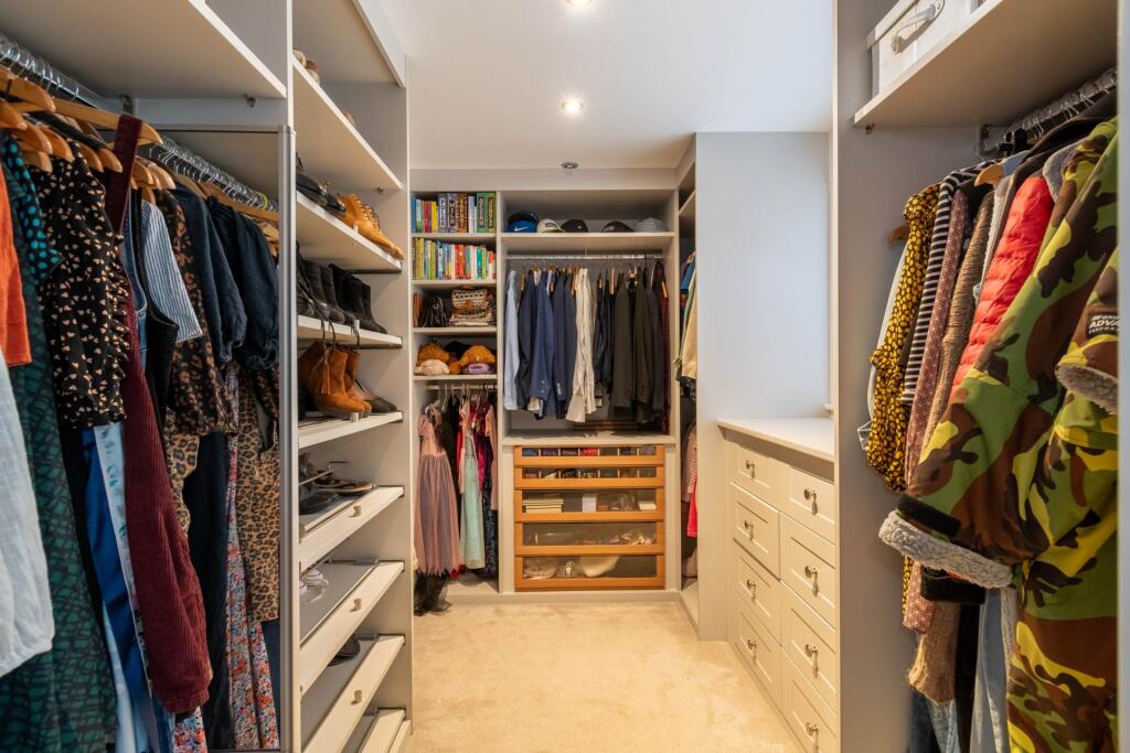 Additional image 16 of 32 Winstones Road