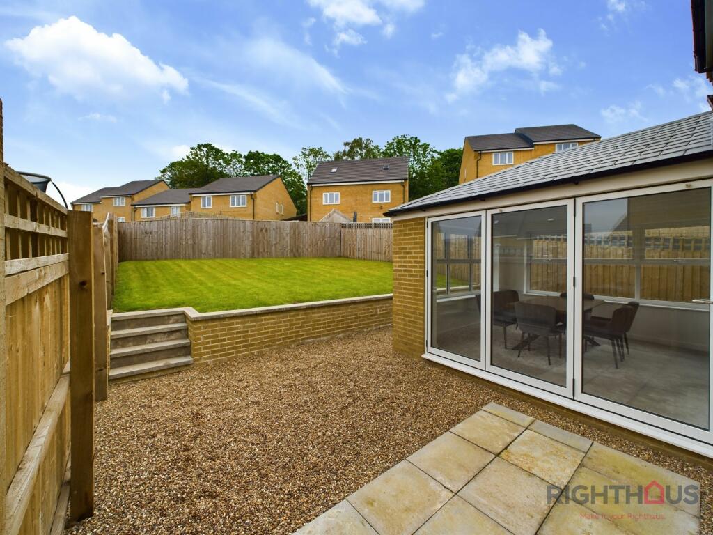 Additional image 14 of Meadow Walk Drive, Bradford, BD2