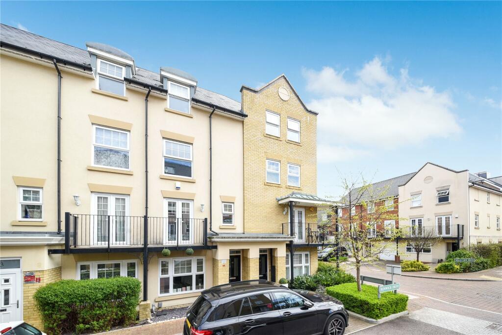 Additional image 17 of Renwick Drive, Bromley, BR2