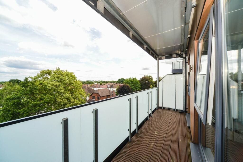 Additional image 5 of Glebe Way, West Wickham, BR4 0AP