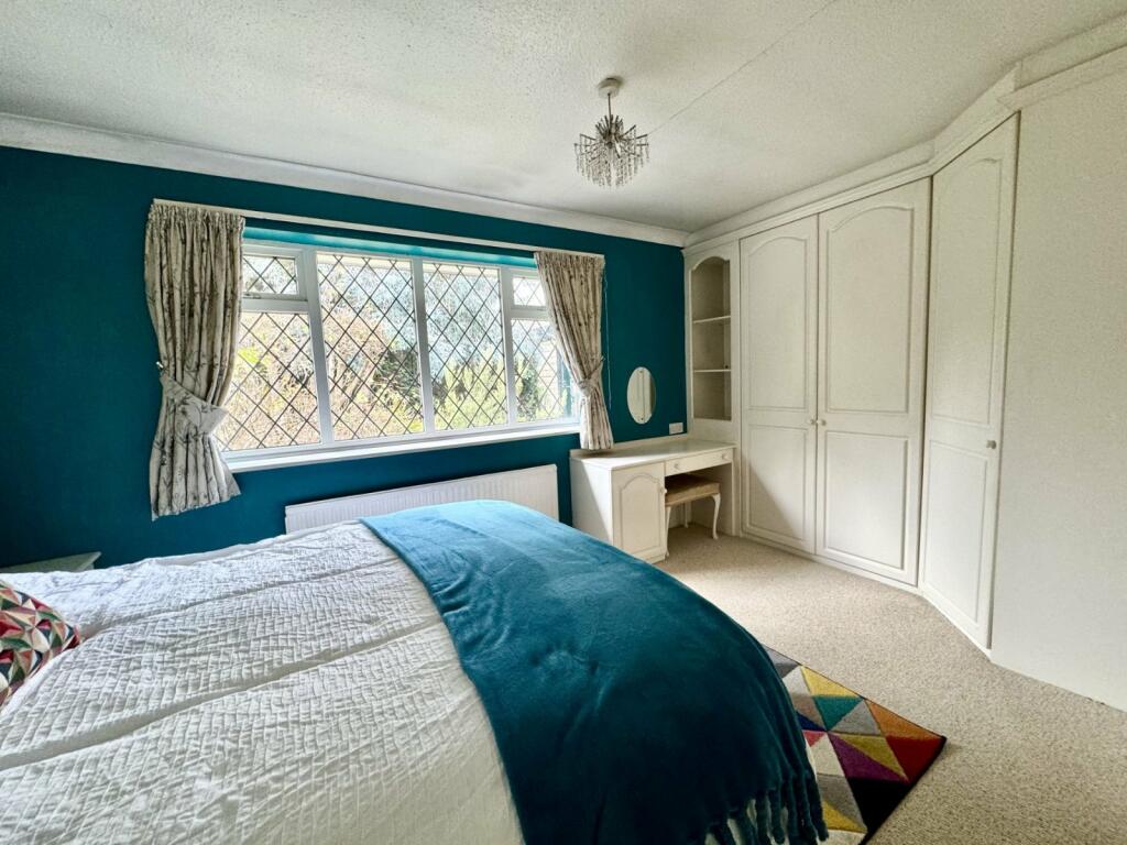 Additional image 11 of Dewsbury Road, Gomersal, BD19
