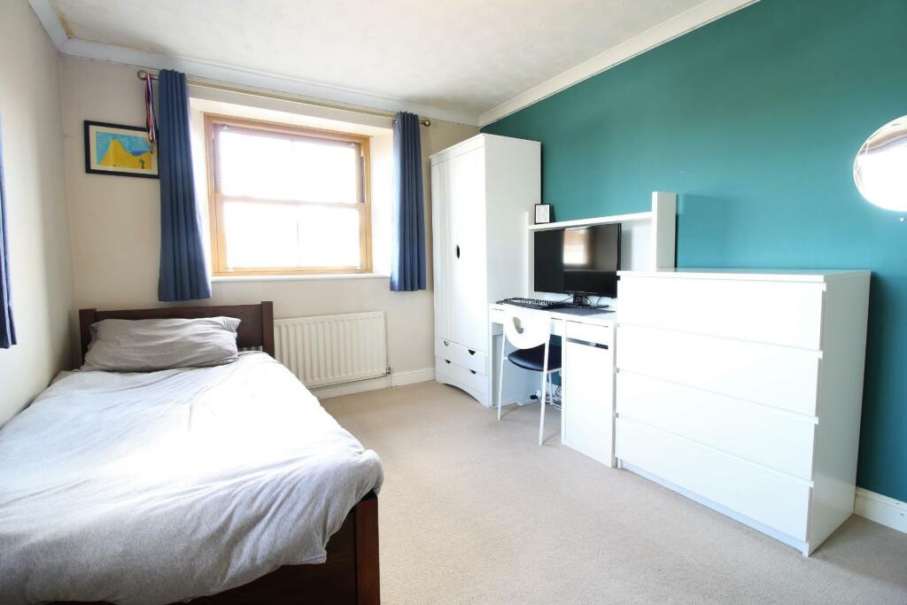 Additional image 13 of Character property in the village of Claverham