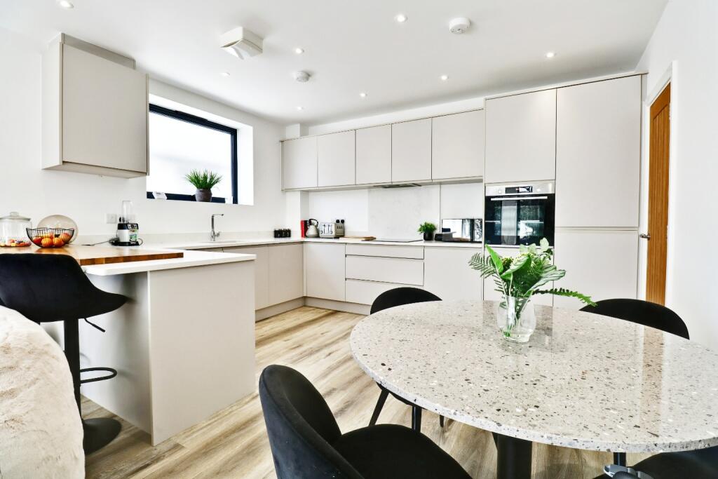 Additional image 4 of Southill Road, Chislehurst