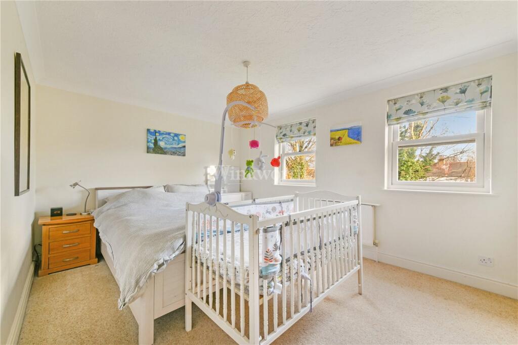 Additional image 9 of Vicarage Drive, Beckenham, BR3