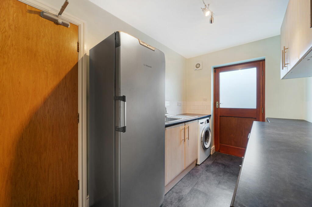 Additional image 9 of Latham Lane, Gomersal, Cleckheaton, BD19