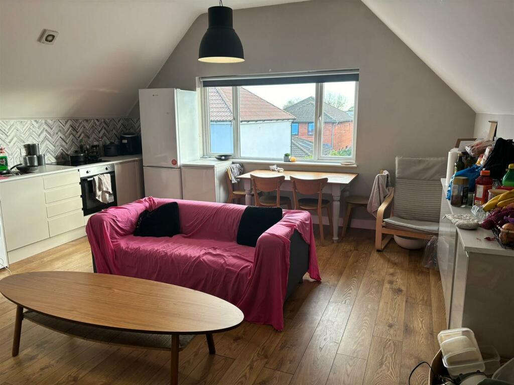 Additional image 3 of Gloucester Road, Patchway