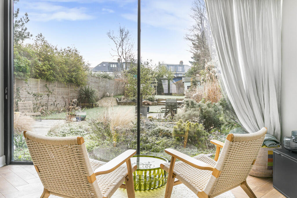 Additional image 5 of Alexandra Crescent, Bromley, BR1