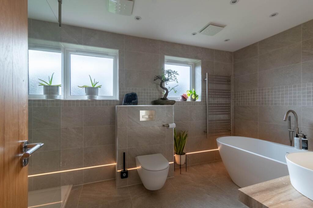 Additional image 22 of 32 Winstones Road