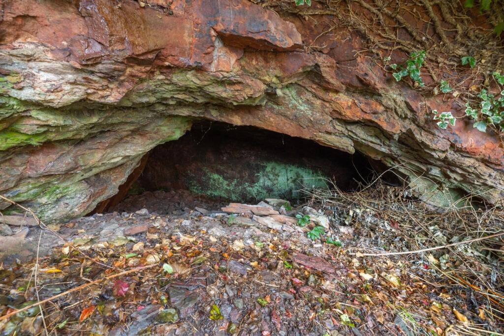 Additional image 31 of Dundridge Lane, Troopers Hill