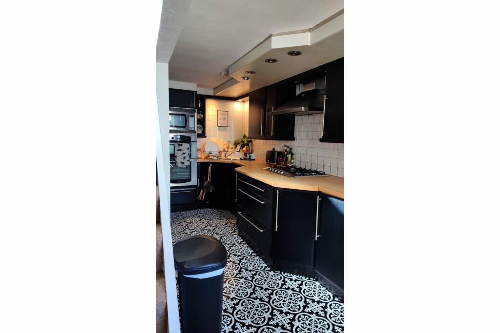 Additional image 4 of Kenmore Road, Cleckheaton, BD19