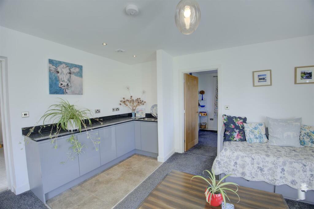 Additional image 27 of Winskill