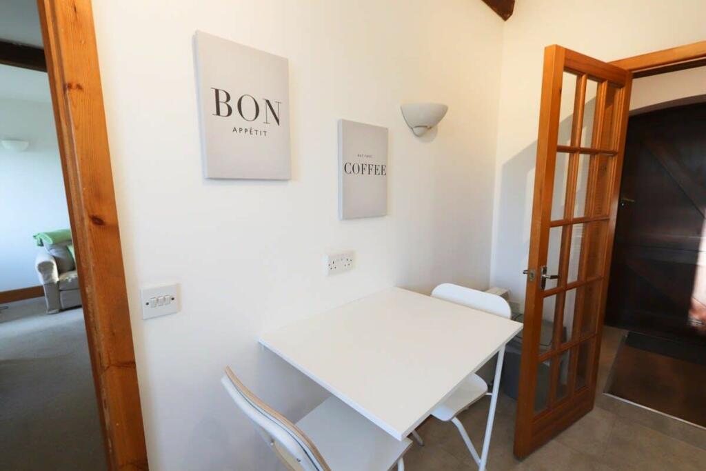 Additional image 11 of Stable Cottage, Washingpool Hill Road, Tockington, Bristol