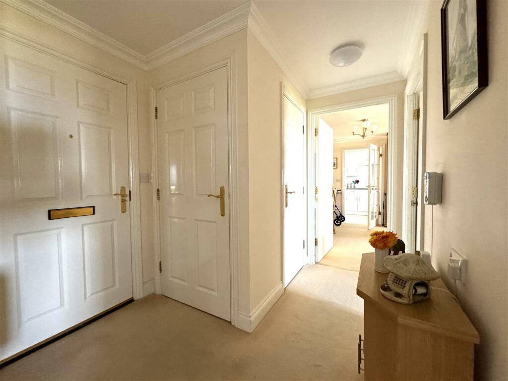 Additional image 5 of Beach Road, Weston-Super-Mare