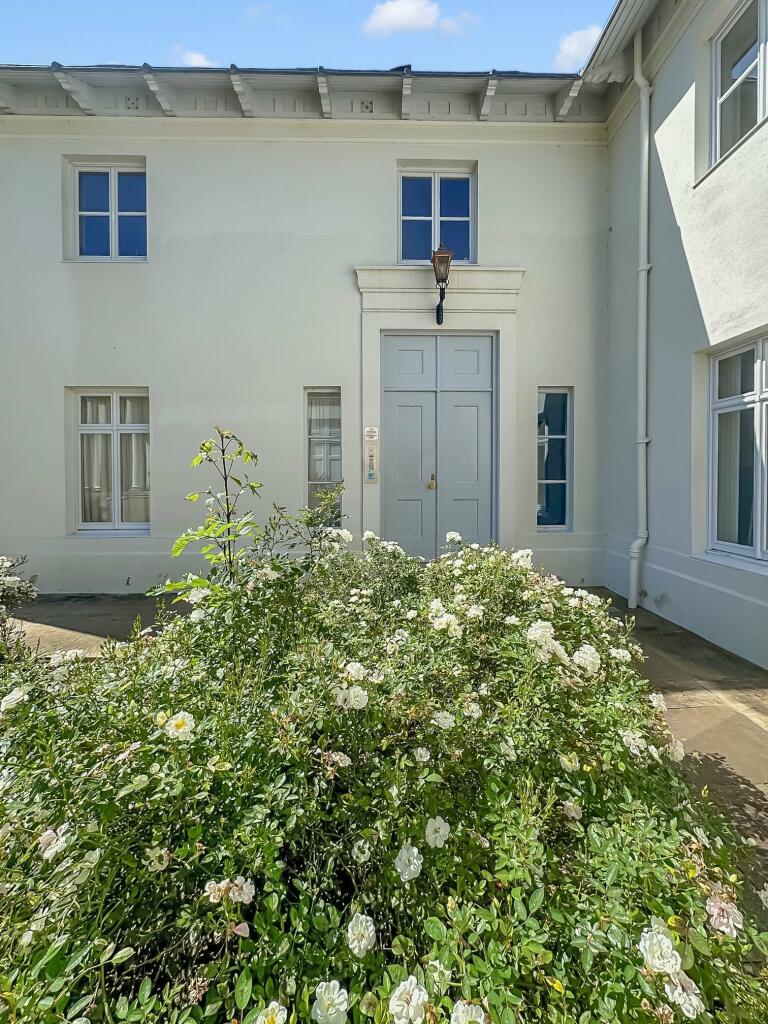 Additional image 5 of Willoughby Lane, Bromley, BR1 3FZ