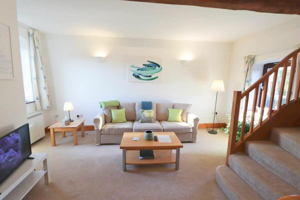 Additional image 6 of Stable Cottage, Washingpool Hill Road, Tockington, Bristol