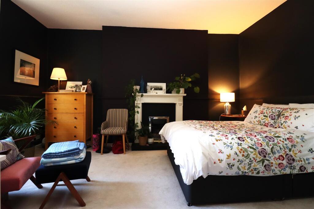 Additional image 7 of A beautiful Victorian apartment minutes from the seafront