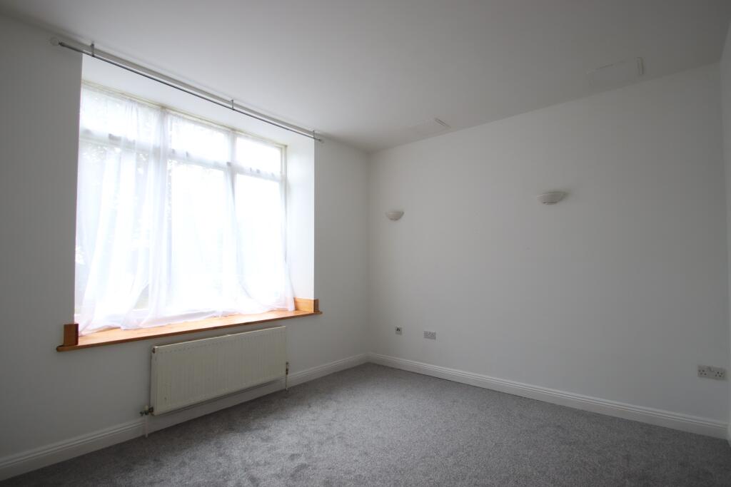 Additional image 5 of Royal Crescent, BS23