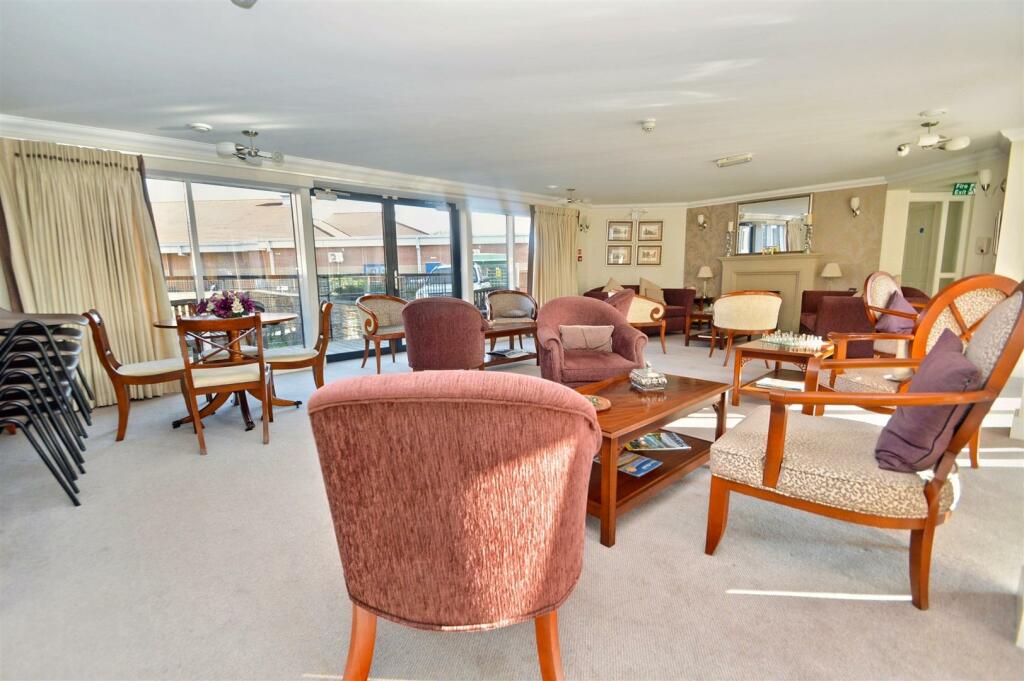 Additional image 10 of Within a short stroll to Clevedon Town Centre