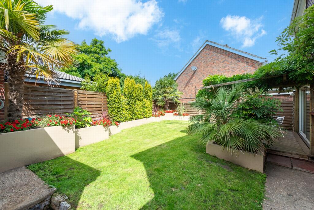 Additional image 4 of Quernmore Close, Bromley, BR1