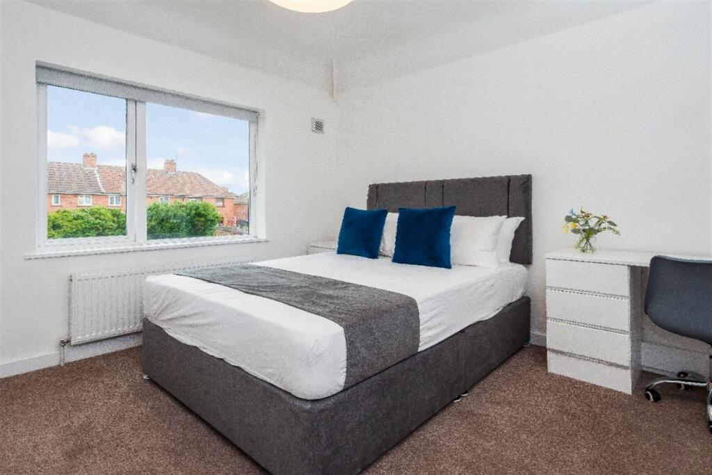 Additional image 6 of 4 bedroom Semi Detached House in Greystoke Avenue, Bristol