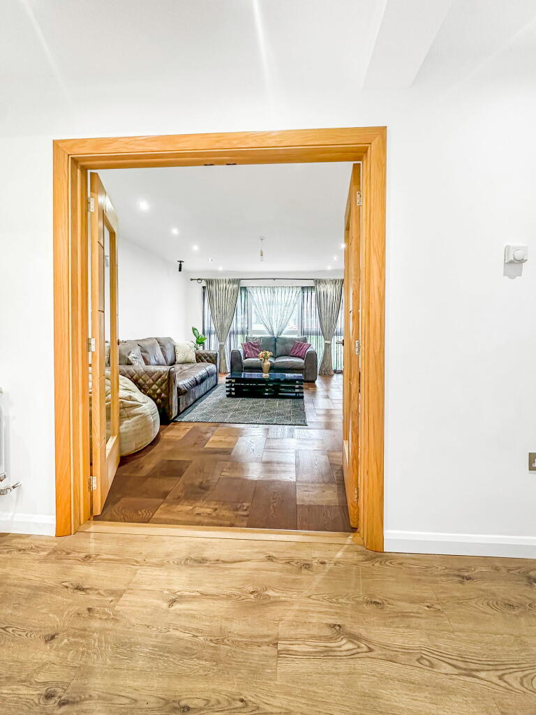 Additional image 3 of Merewood Close, Bromley, BR1 2AN