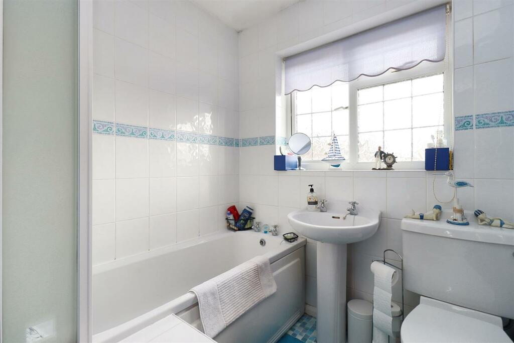 Additional image 11 of Attractive home close to riverbank walks