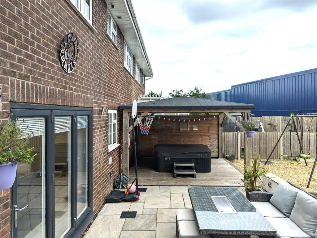 Additional image 22 of Regency Drive, Bristol