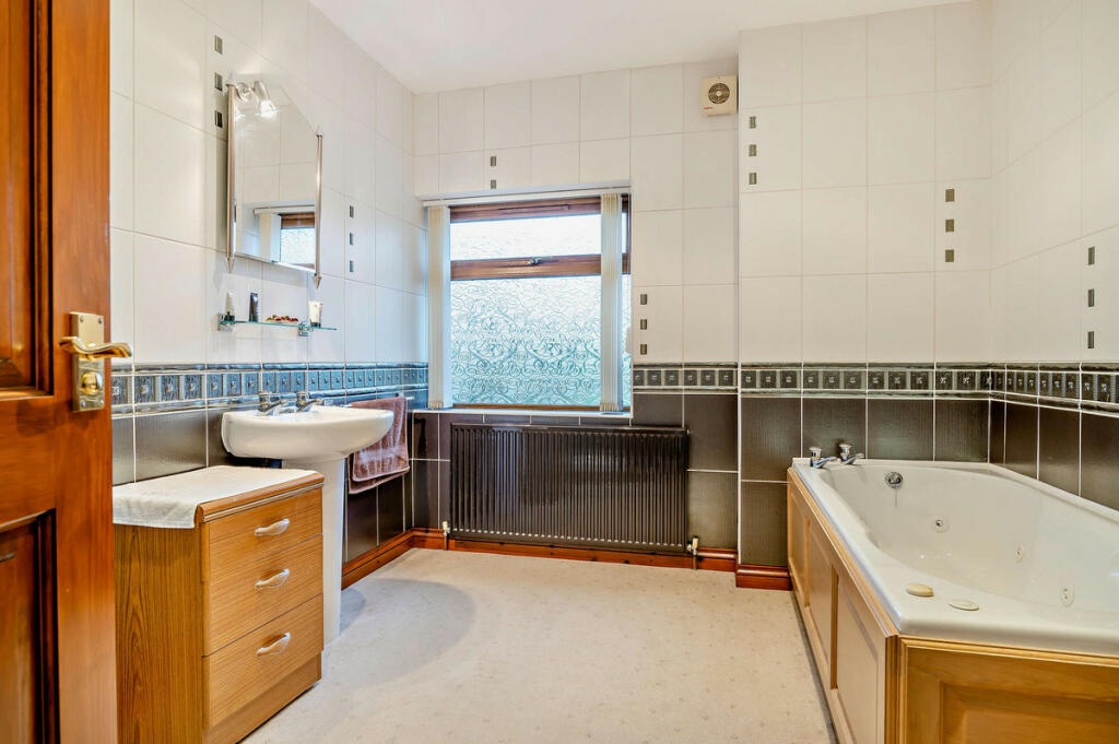 Additional image 20 of Ham Lane, Clevedon, BS21