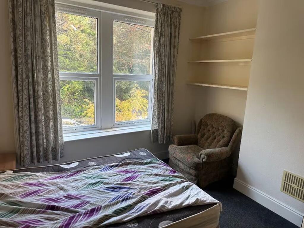 Additional image 5 of Effingham Road, Bristol