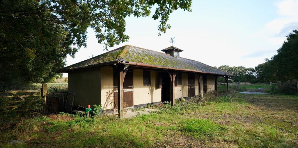 Additional image 4 of Tom Thumb Barn, Lewes Road, Laughton