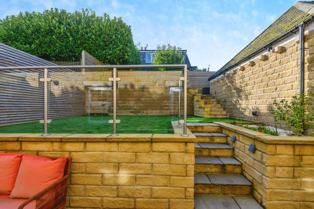 Additional image 13 of Pavillion View, Cleckheaton, BD19