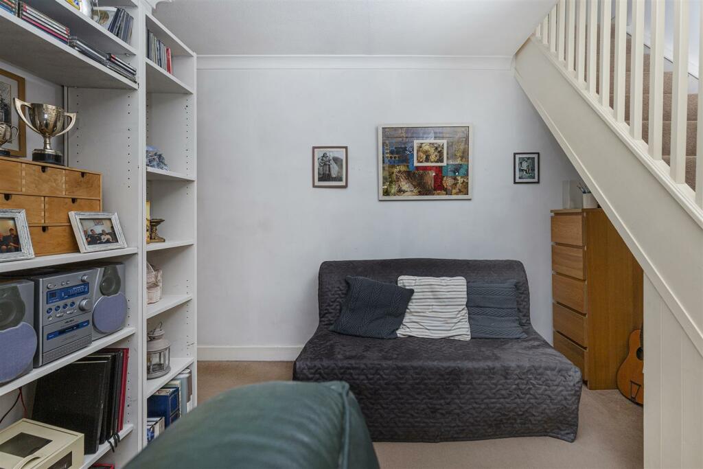 Additional image 26 of Back Lane, Queensbury