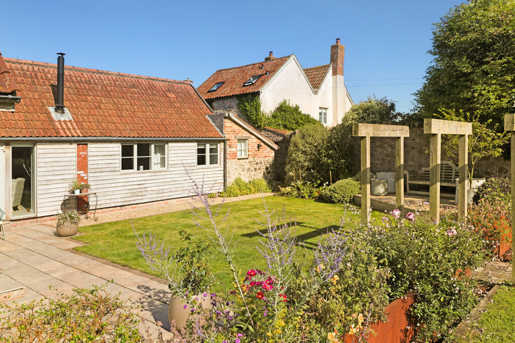 Additional image 21 of Swallows Barn, Sluice Farm, Wick St. Lawrence, Weston-Super-Mare, Somerset, BS22