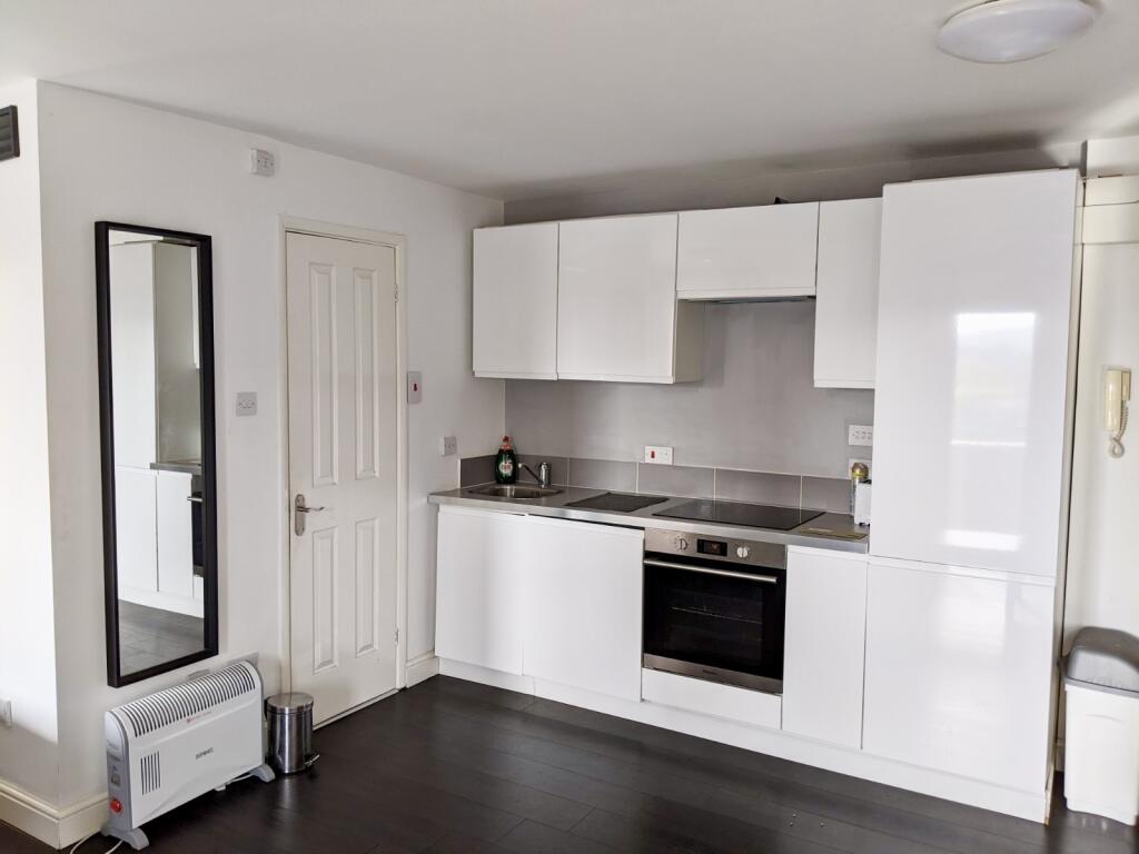 Additional image 7 of Cleve Court, Cumberland Place, Clifton, Bristol