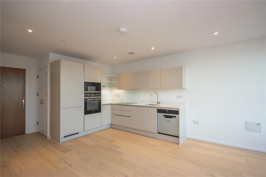 Additional image 13 of Runway Avenue, Patchway, Bristol, South Gloucestershire, BS34