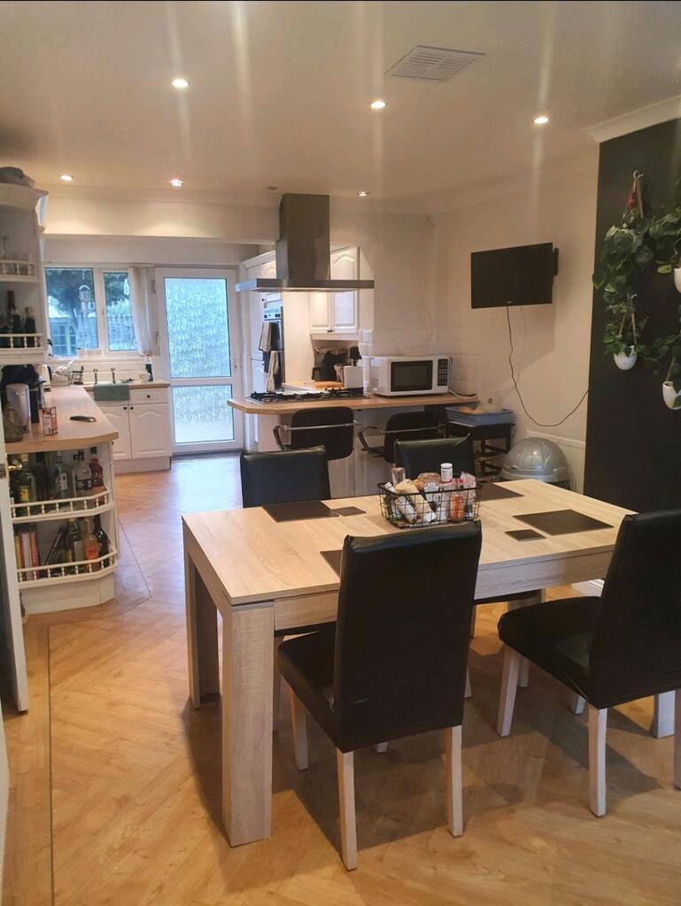 Additional image 4 of Queensdale Crescent, Bristol