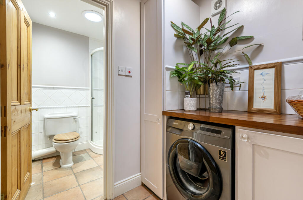 Additional image 16 of Cromwell Avenue, Bromley, BR2