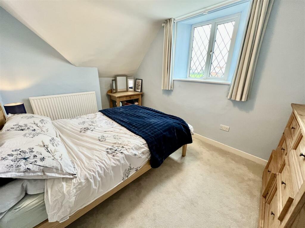 Additional image 10 of Charming Cottage close to amenities